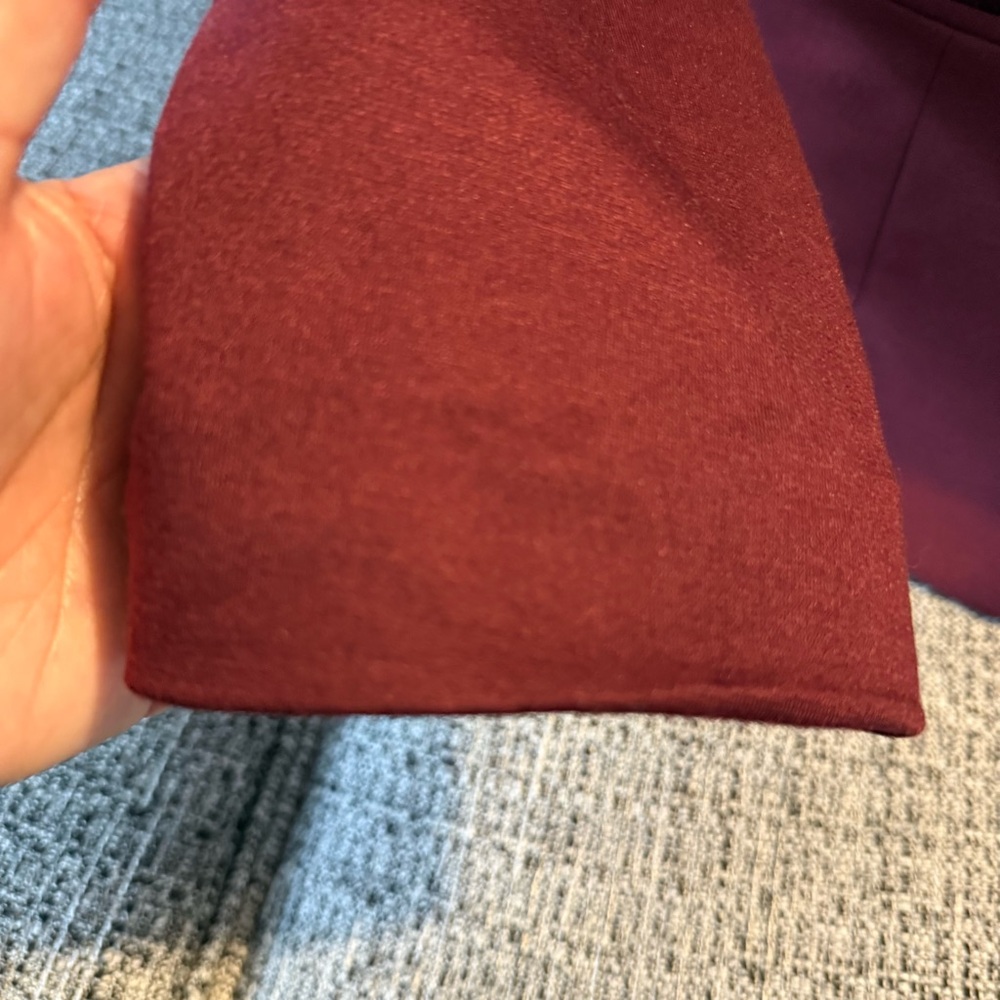 White House Black Market Rich Burgundy Blazer - Picture 4 of 6